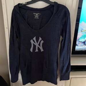 NY Yankees lightweight hoodie